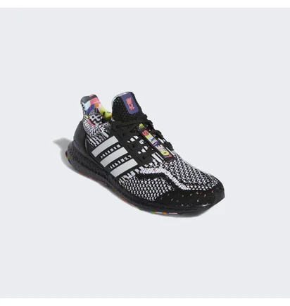 Кросівки унісекс Adidas Ultraboost 5.0 Dna Pride Shoes Black/White Gy4424