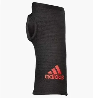 Фиксатор запястья Adidas Wrist Support Black ADSU-12444RD