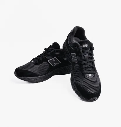Кроссовки мужские New Balance 2002 Black M2002WB