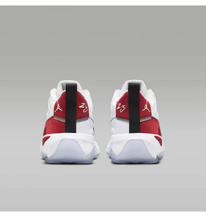 Кросівки чоловічі Air Jordan Max Aura 7 White/Red HQ2091-106