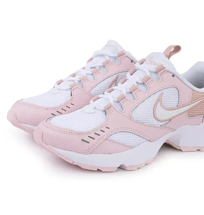 Кросівки жіночі Nike Heights Pink CI0603-601