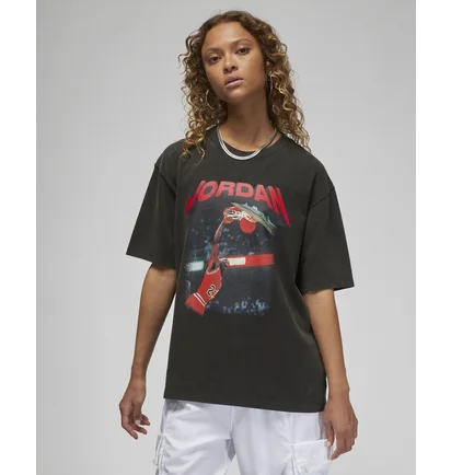 Футболка женская Air Jordan Heritage Graphic T-Shirt Black FB5137-010
