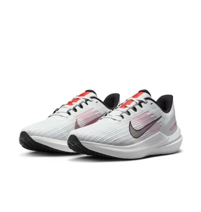 Кросівки чоловічі Nike Winflo 9 White DD6203-009