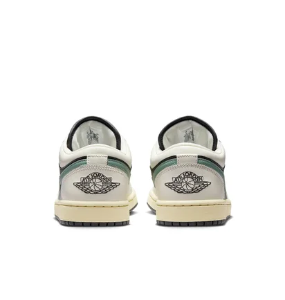 Кроссовки женские Air Jordan Air 1 Low Black/Beige DC0774-001