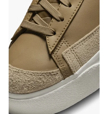 Кросівки жіночі Nike Blazer Low Platform Casual Shoes Brown Dj0292-200