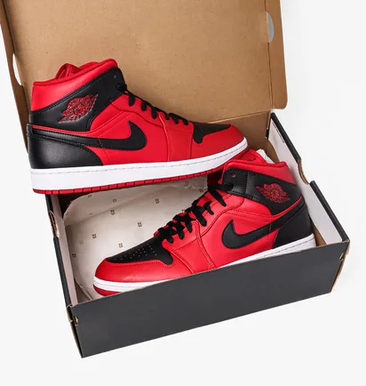 Кроссовки мужские Nike Air Jordan 1 Mid Red 554724-660