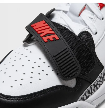 Кроссовки мужские Air Jordan Air Legacy 312 Low White/Black CD7069-160
