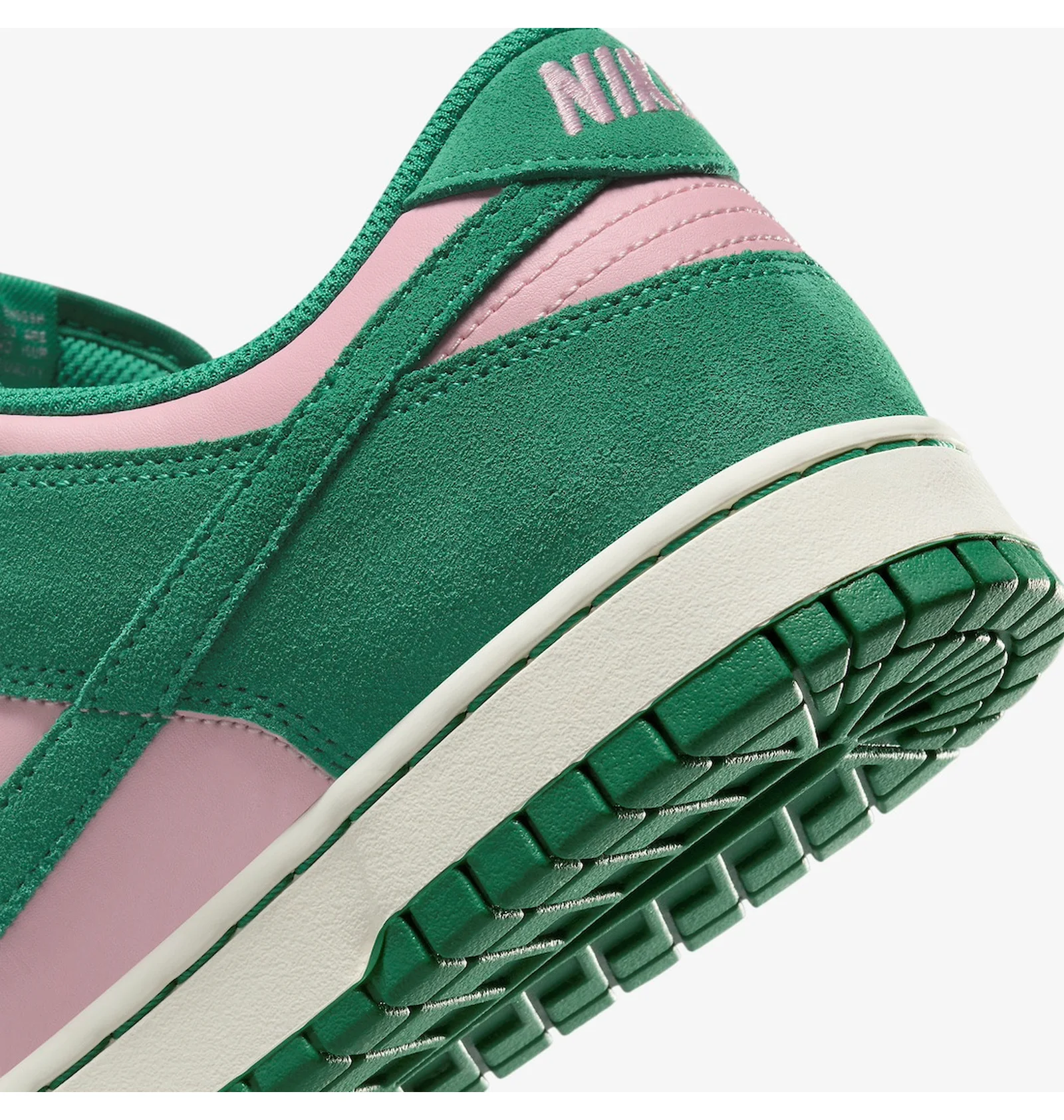 ᐉ Кросівки чоловічі Nike Dunk Low Se Green/Pink FZ0549-600