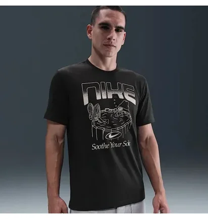 Футболка мужская Nike Graphics Grey HQ9264-045