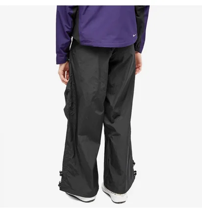 Штаны женские Nike Tech Pack Repel Pant Black FB8358-010