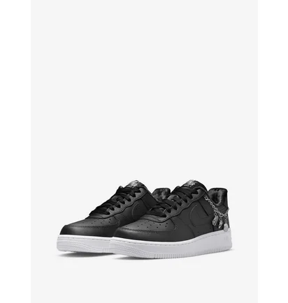 Кросівки жіночі Nike Air Force 1 07 Lx Black Pendant Black Dd1525-001