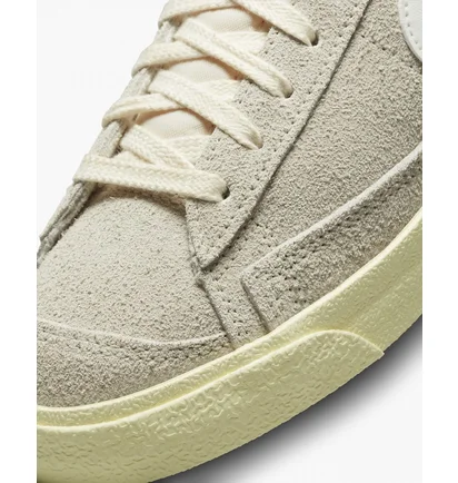 Кросівки жіночі Nike Blazer Mid 77 Vintage Beige Dv7006-001