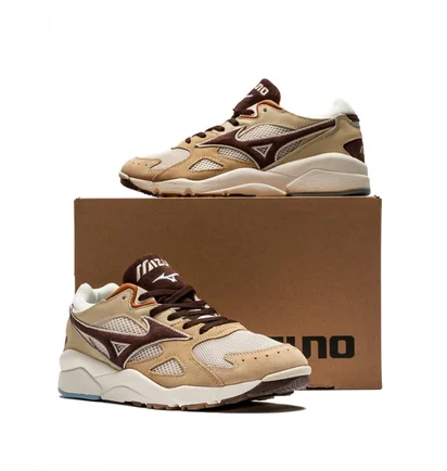 Кроссовки унисекс Mizuno Sky Medal S Beige D1GA213200