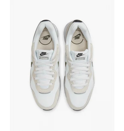 Кросівки чоловічі Nike Venture Runner White CK2944-101