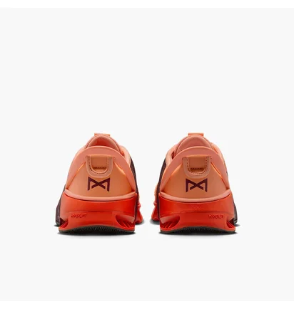 Кросівки чоловічі Nike Metcon 9 Flyease Peach DZ2615-801