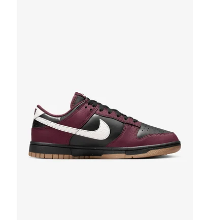 Кроссовки женские Nike W Dunk Low Nn Black/Bordo HM9658-600