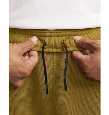 Штаны мужские Nike Therma-Fit A.P.S. Yellow FB6849-716
