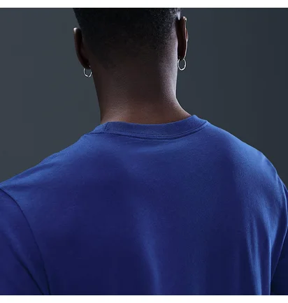 Футболка чоловіча Nike Fcb Flag Hq8405 (455) Blue HQ8405-455