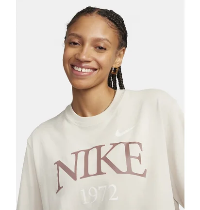 Футболка жіноча Nike Sportswear Classic T-Shirt Beige FQ6600-104