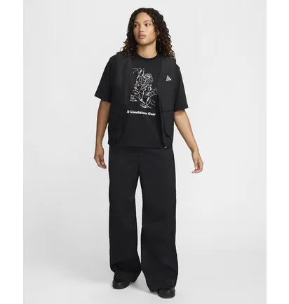 Футболка женская Nike T-Shirt Z Grafiką Acg Black FV7325-010
