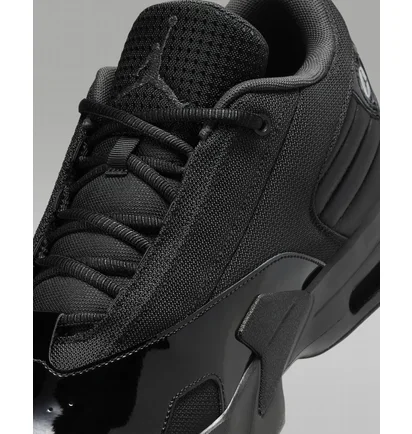 Кроссовки мужские Air Jordan Max Aura 6 Shoes Black FQ8298-001