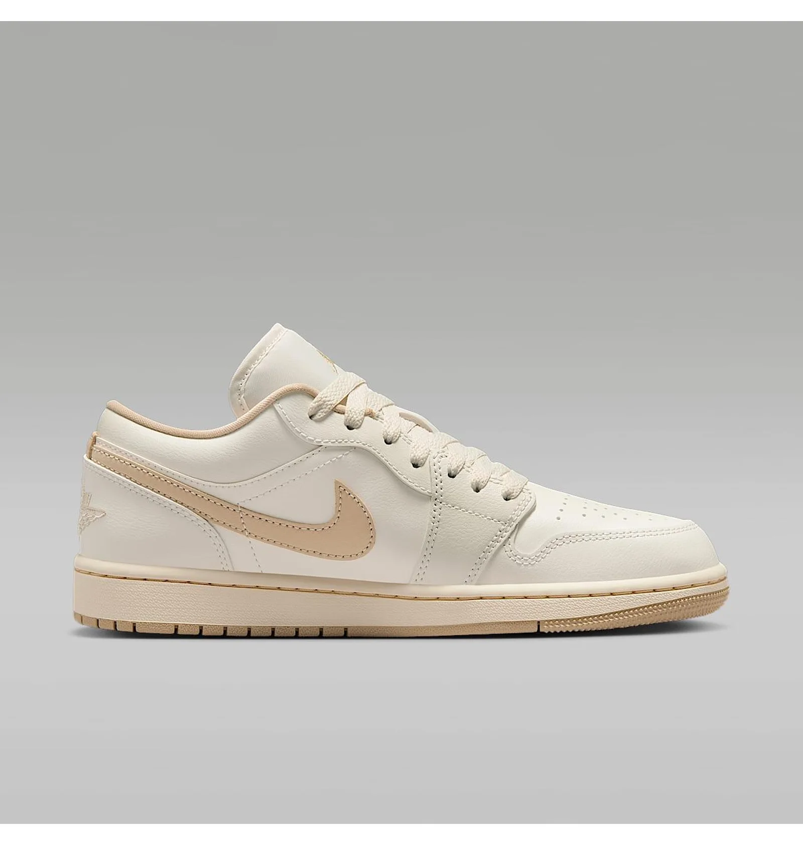 ᐉ Кроссовки женские Air Jordan 1 Low Beige DC0774-112 - купить в