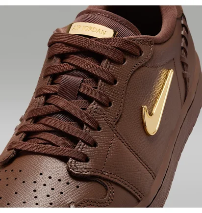 Кроссовки мужские Air Jordan Method Of Make Low Cacao Wow Brown FN5032-201