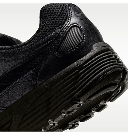 Кросівки жіночі Nike P-6000 WomenS Shoes Black IO3496-002