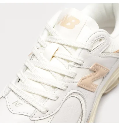 Кросівки жіночі New Balance 2002 White M2002RVF