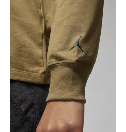Лонгслив женский Air Jordan Long-Sleeve Graphic T-Shirt Olive FD7205-395