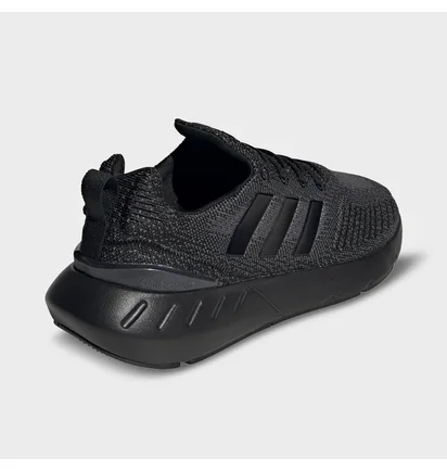 Кроссовки мужские Adidas Originals Swift Run 22 Casual Shoes Black Gz3500
