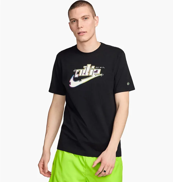 Футболка мужская Nike Sportswear Black FV3745-010