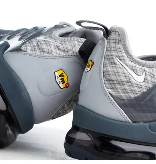 Кроссовки мужские Nike Air Vapormax Plus Grey 924453-019