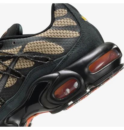 Кросівки чоловічі Nike Air Max Plus Utility Brown/Black FD0670-200