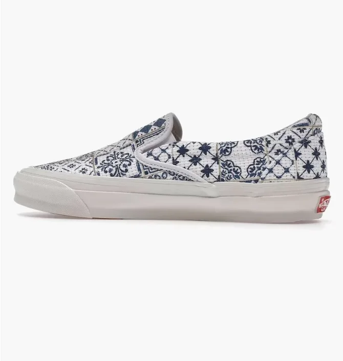 Кроссовки мужские Kith For Vault By Vans Azulejo Tile Og Classic Slip-On Lx White VN0A32QNWHT