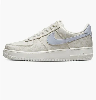 Кроссовки женские Nike Air Force 1 07 Se Beige DR6402-900
