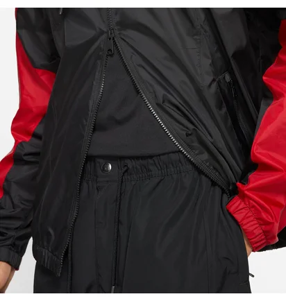 Вітровка чоловіча Air Jordan Essentials Woven Jacket Black/Red DA9832-010
