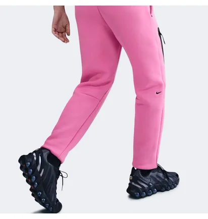 Спортивний костюм жіночий Nike Sportswear Tech Fleece Pink HV6747-675__HV6779-675