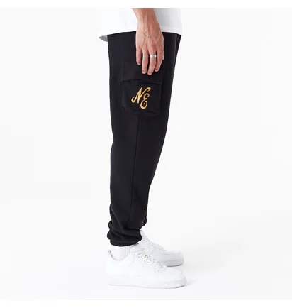 Штаны мужские NEW ERA Ne Script Cargo Black 60435397