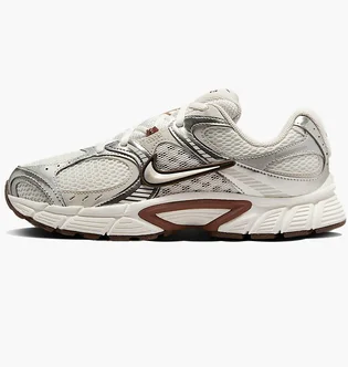 Кросівки жіночі Nike V5 Rnr Beige/Metallic HQ7901-102