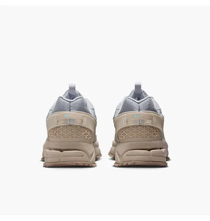 Кросівки чоловічі Nike Zoom Vomero Roam Light Blue/Grey HJ4646-001