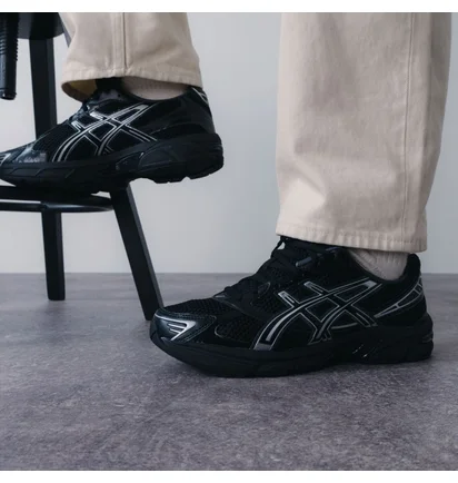 Кросівки чоловічі Asics Gel-1130 Black 1201A906-001