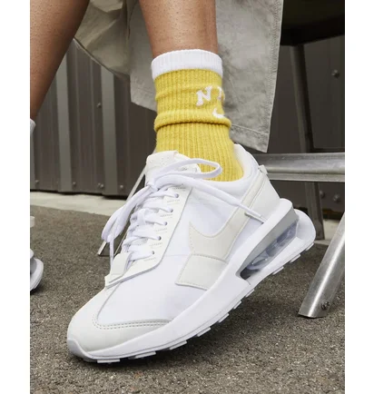 Кросівки жіночі Nike W Air Max Pre-Day White Dm0001-100