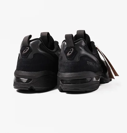 Кроссовки унисекс Asics Gel-1090V2 Black 1203A224-001