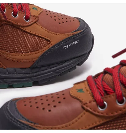 Кросівки чоловічі New Balance 2002R Brown M2002RWM