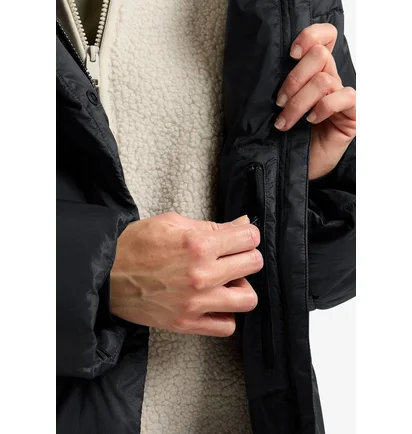Пуховик жіночий JACK WOLFSKIN Icy Hill Black A65093-6000