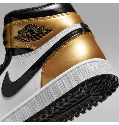 Кроссовки мужские Air Jordan 1 Retro High Golf Patent Gold Toe Black/Gold DQ0660-002