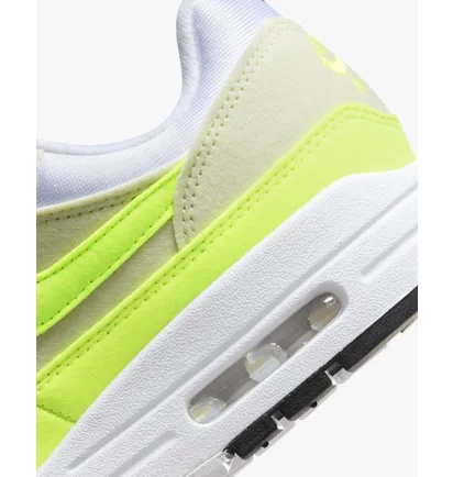 Кросівки жіночі Nike Air Max 1 Shoes Beige/Green DZ2628-100