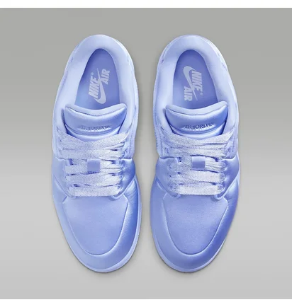 Кросівки жіночі Air Jordan 1 Mm Light Blue HF3969-400