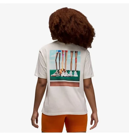 Футболка женская Air Jordan Art Short Sleeve Tee White HF5478-133